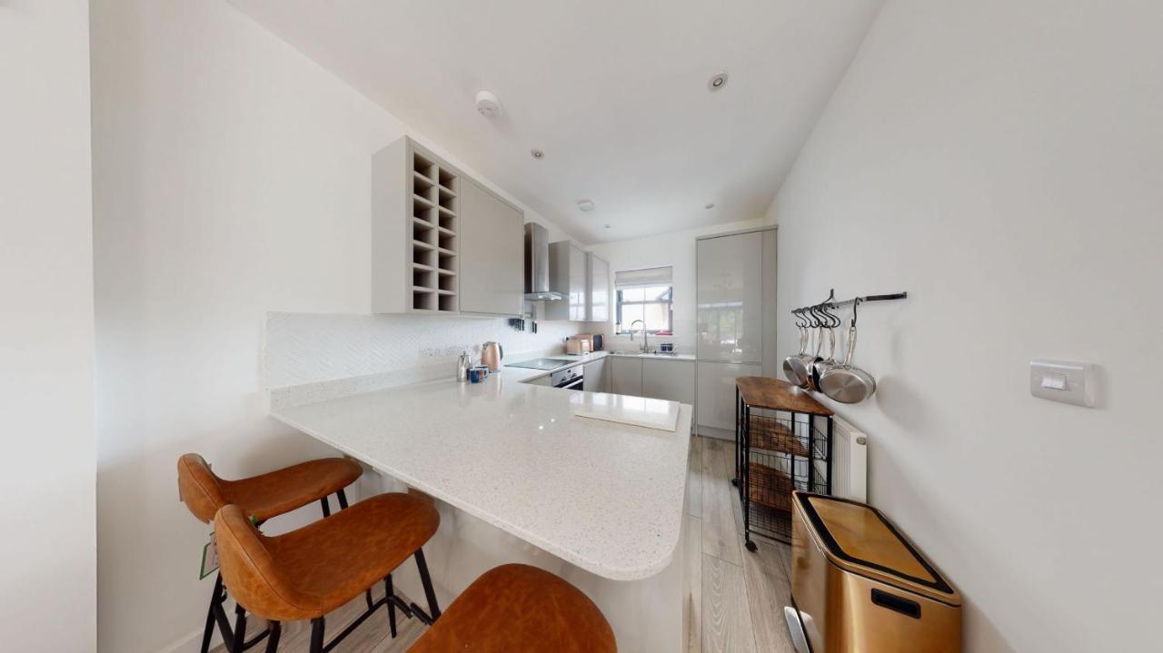 05 Queensway Gardens, Χέιλ Εξωτερικό φωτογραφία